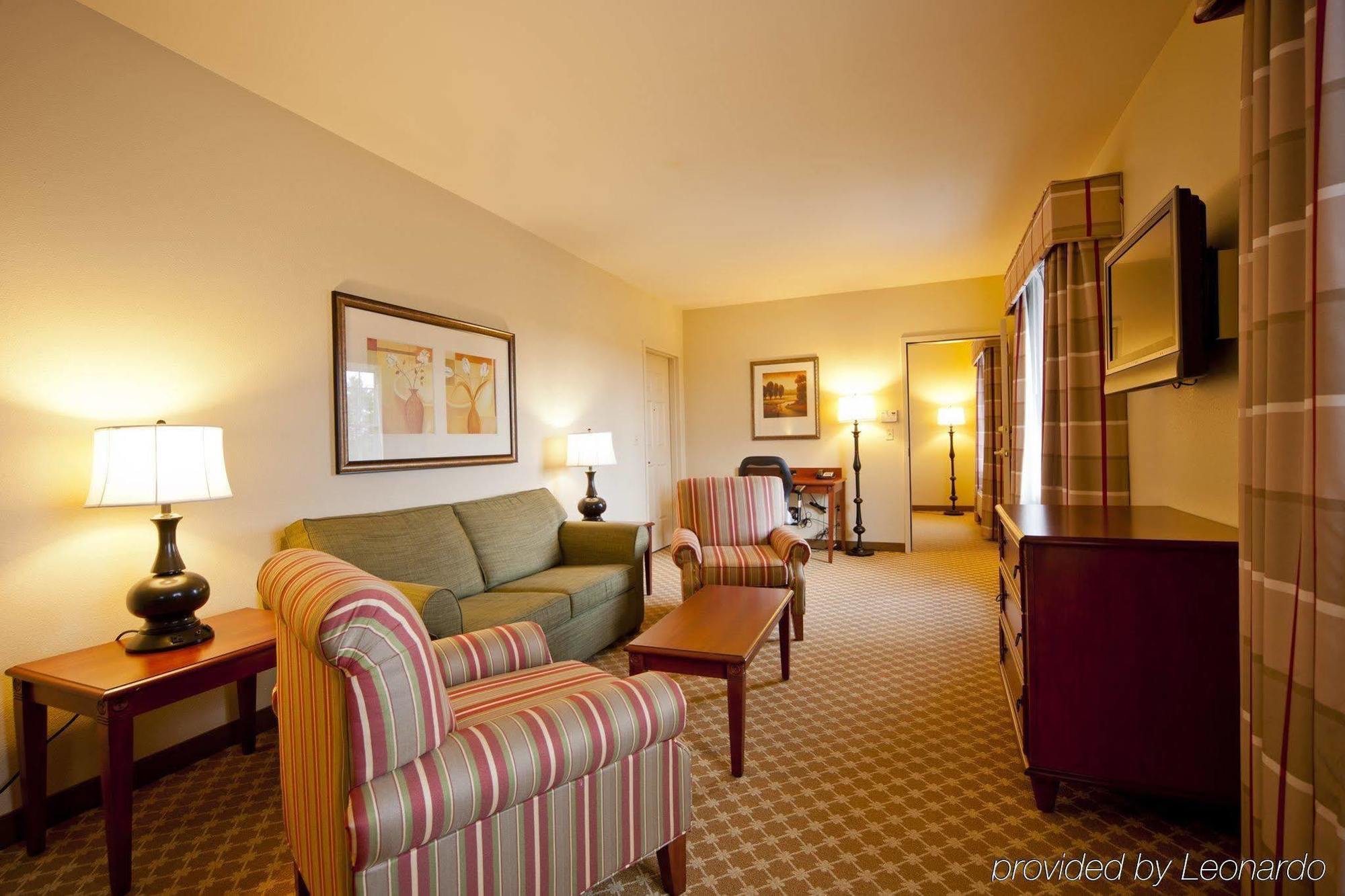 Four Points By Sheraton Bedford Manchester Airport Extérieur photo